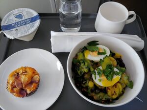 Qantas domestic business class in flight meal salad.jpg