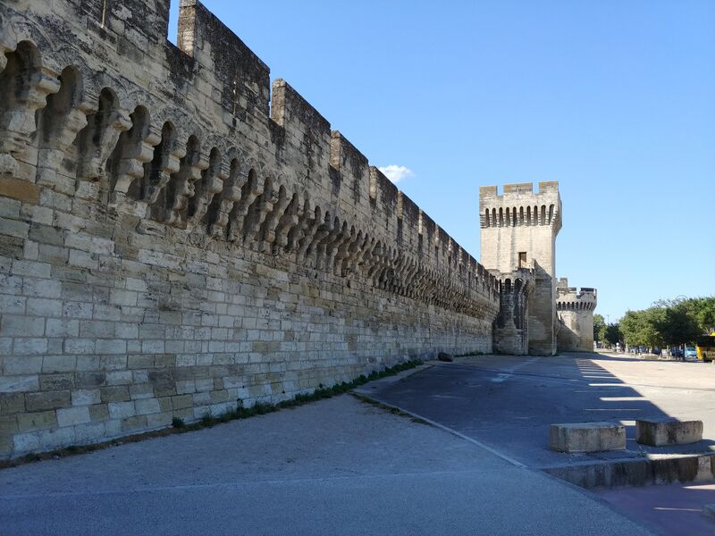 파일:Avignon rampart.jpg