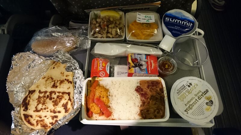 파일:In fligh meal singapore airlines indian vegeterian.jpg