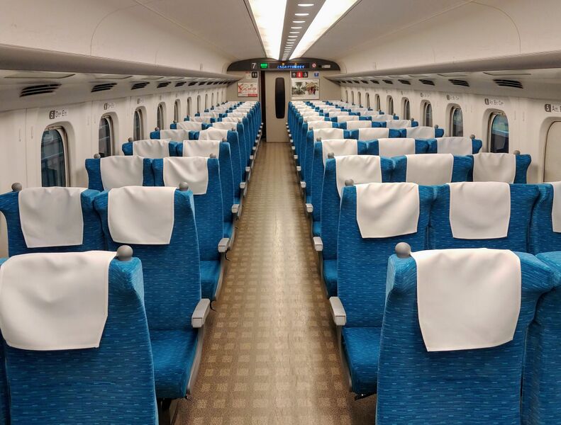 파일:Shinkansen n700 standard car.jpg