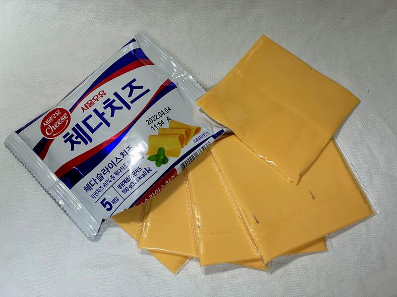 파일:Sliced cheese.jpg
