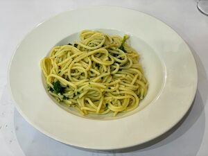 Spaghetti aglio e olio.jpg