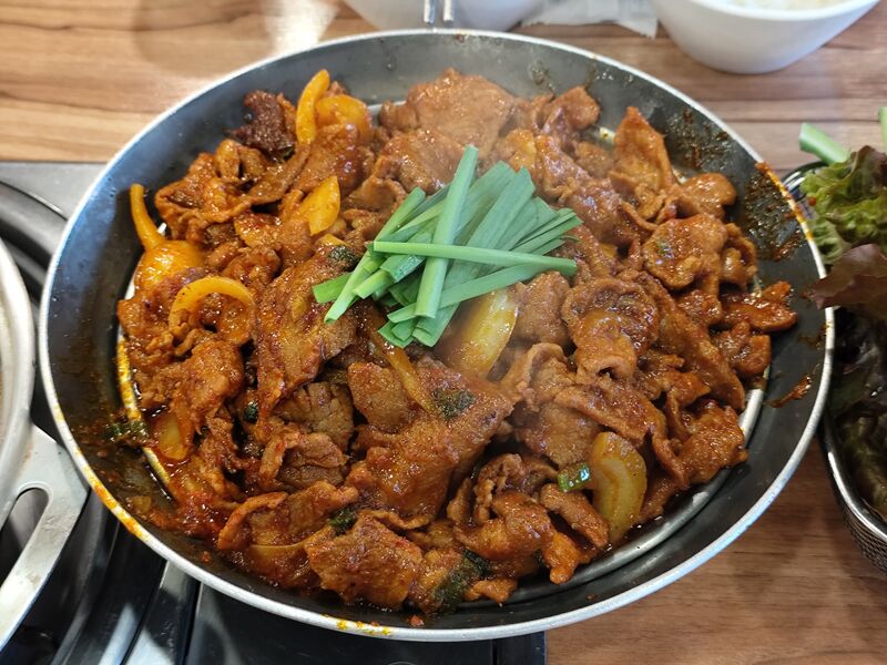 파일:Jeyuk bokkeum.jpg