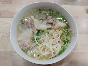 Meat soup noodles olraegugsu.jpg