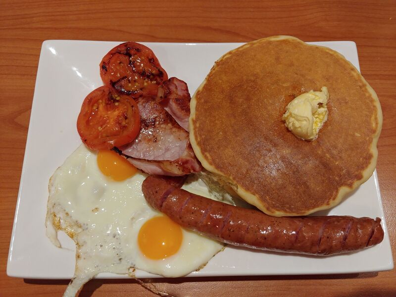 파일:Breakfast with pancakes.jpg