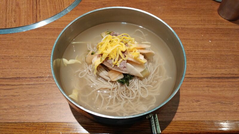 파일:Pyeongyang naengmyeon Bonpiyang.jpg