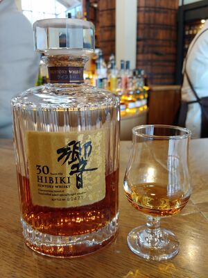 Suntory whisky hibiky 30 years.jpg