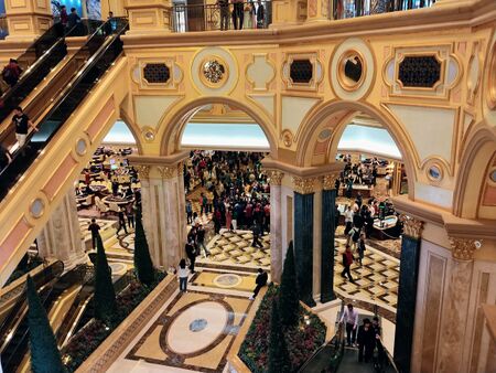 Venetian casino entrance.jpg