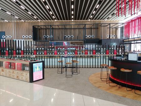 Adelaide airport penfolds bar and kitchen.jpg