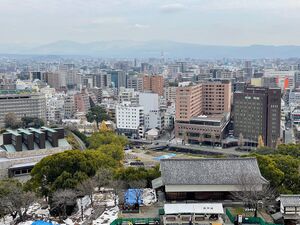 Kumamoto city landscape from kumakoto castle.jpg