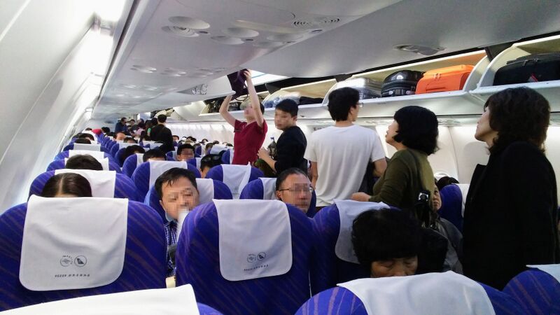 파일:China southern airlines domestic cabin.jpg