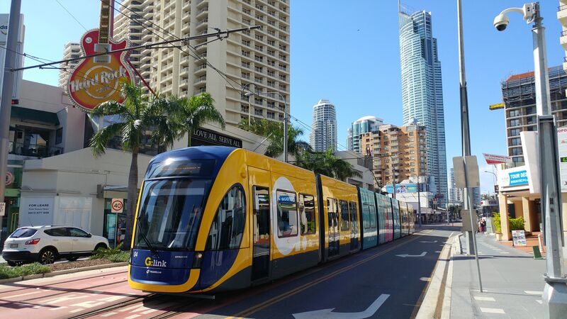 파일:Gold coast tram.jpg