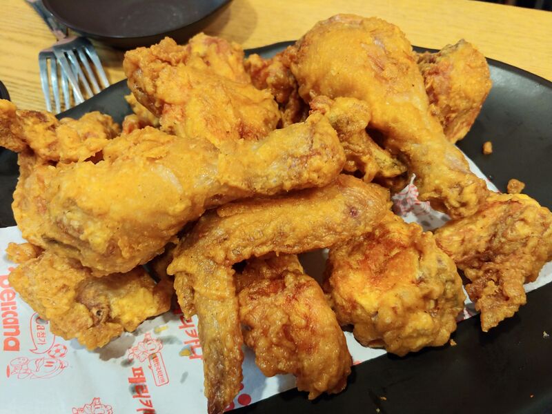 파일:Deep fried chicken pelicana.jpg