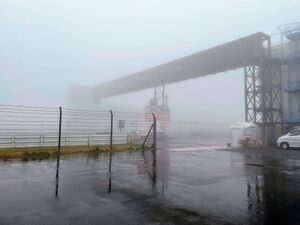 Autopolis paddock in fog.jpg